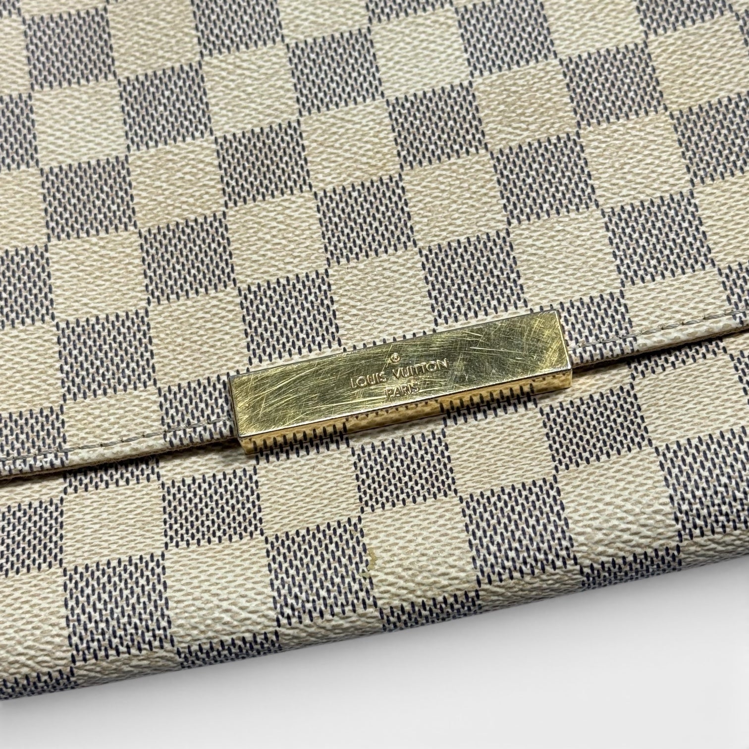 louis vuitton favorite mm damier azur crossbody