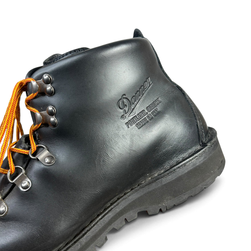 danner mountain light black leather gore-tex hiking boots 31530