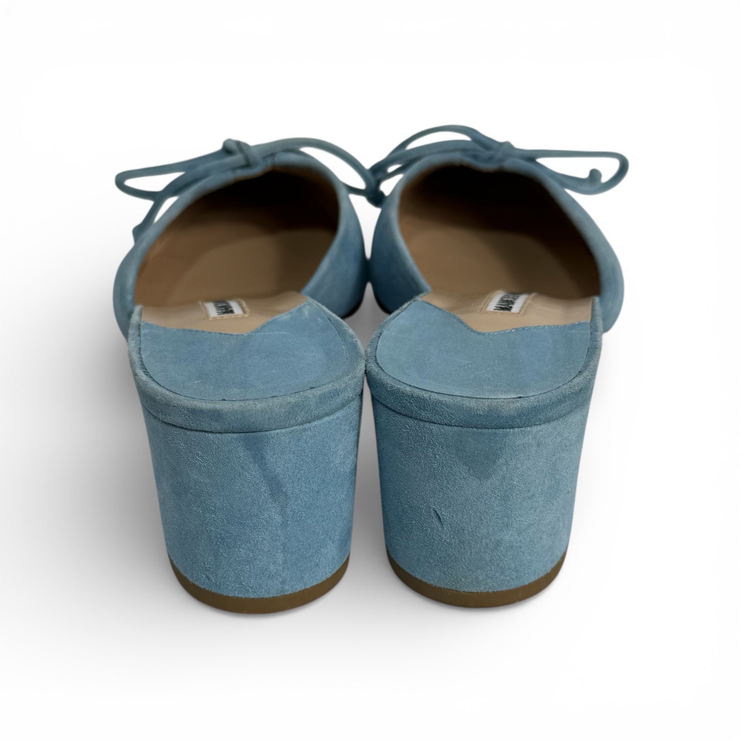 manolo blahnik baby blue ballerimu mules