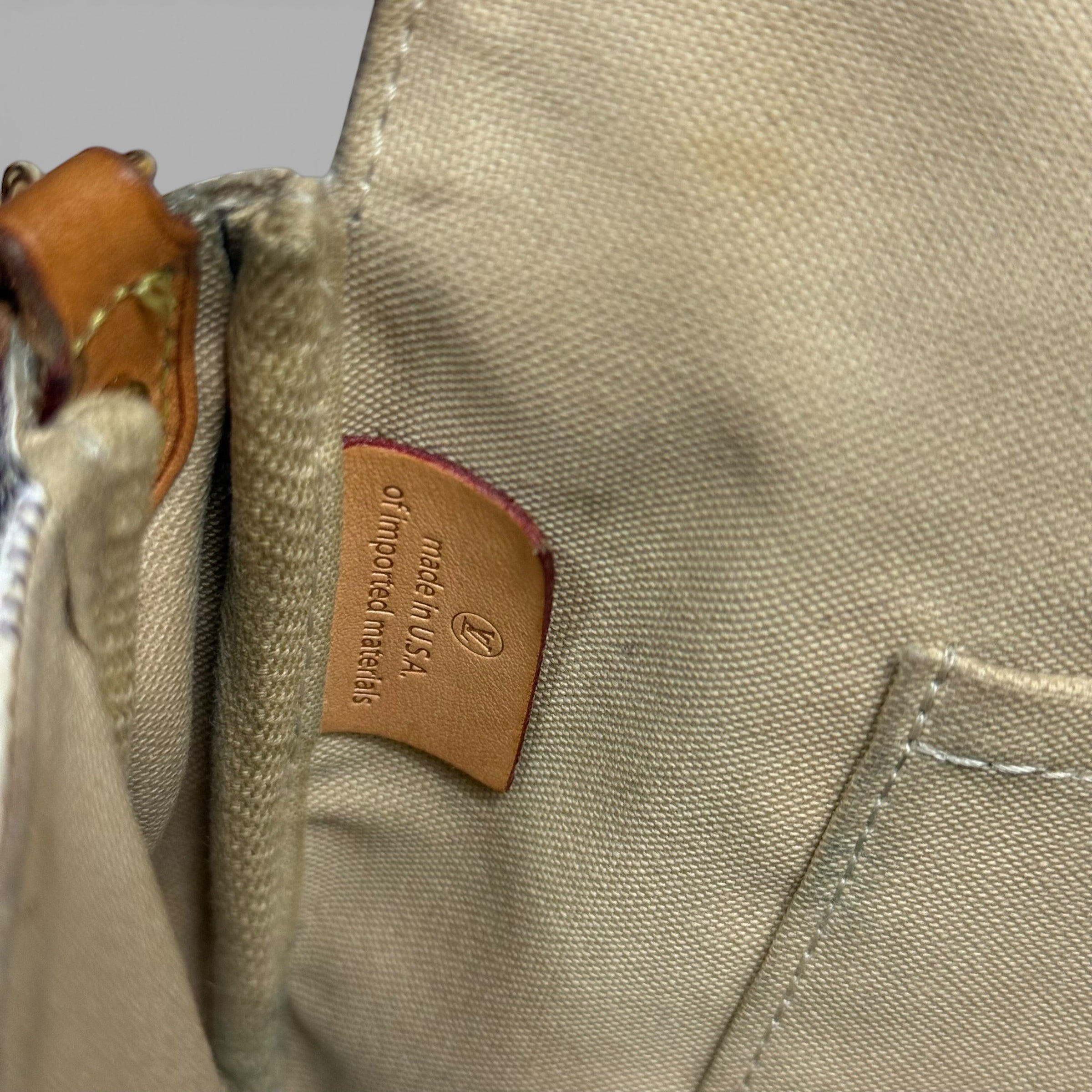 louis vuitton favorite mm damier azur crossbody