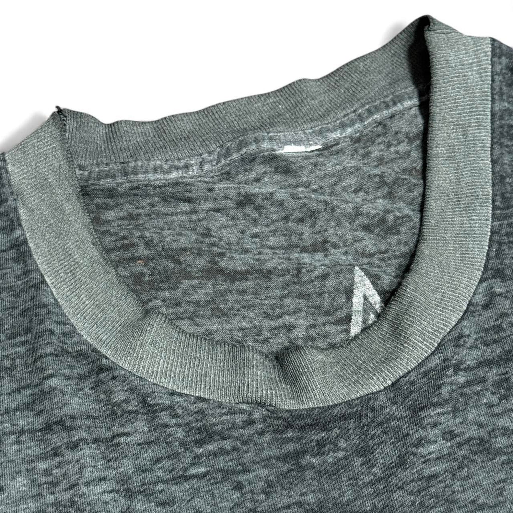 vintage 80s willie nelson & family on the road again tee