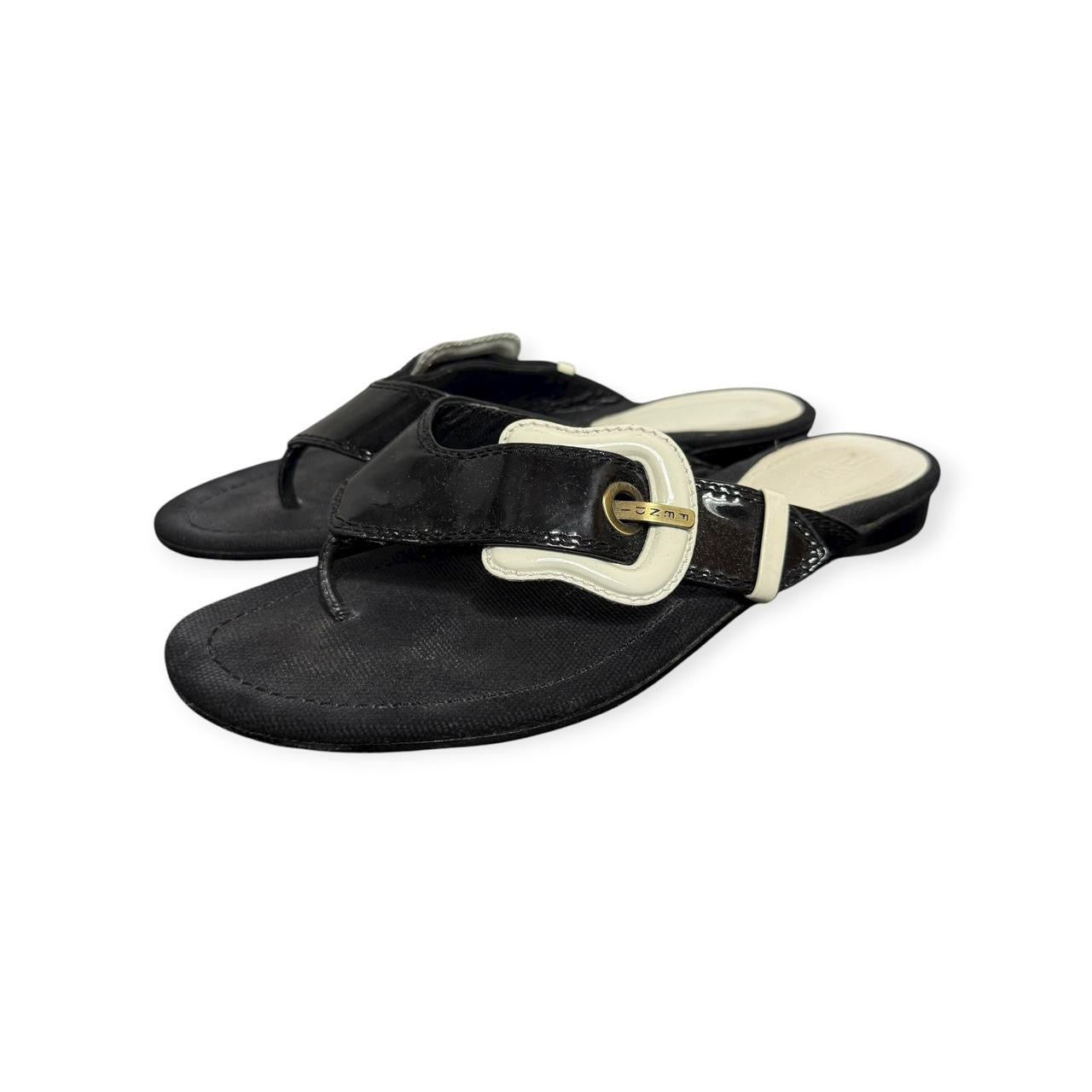 fendi b buckle thong sandals