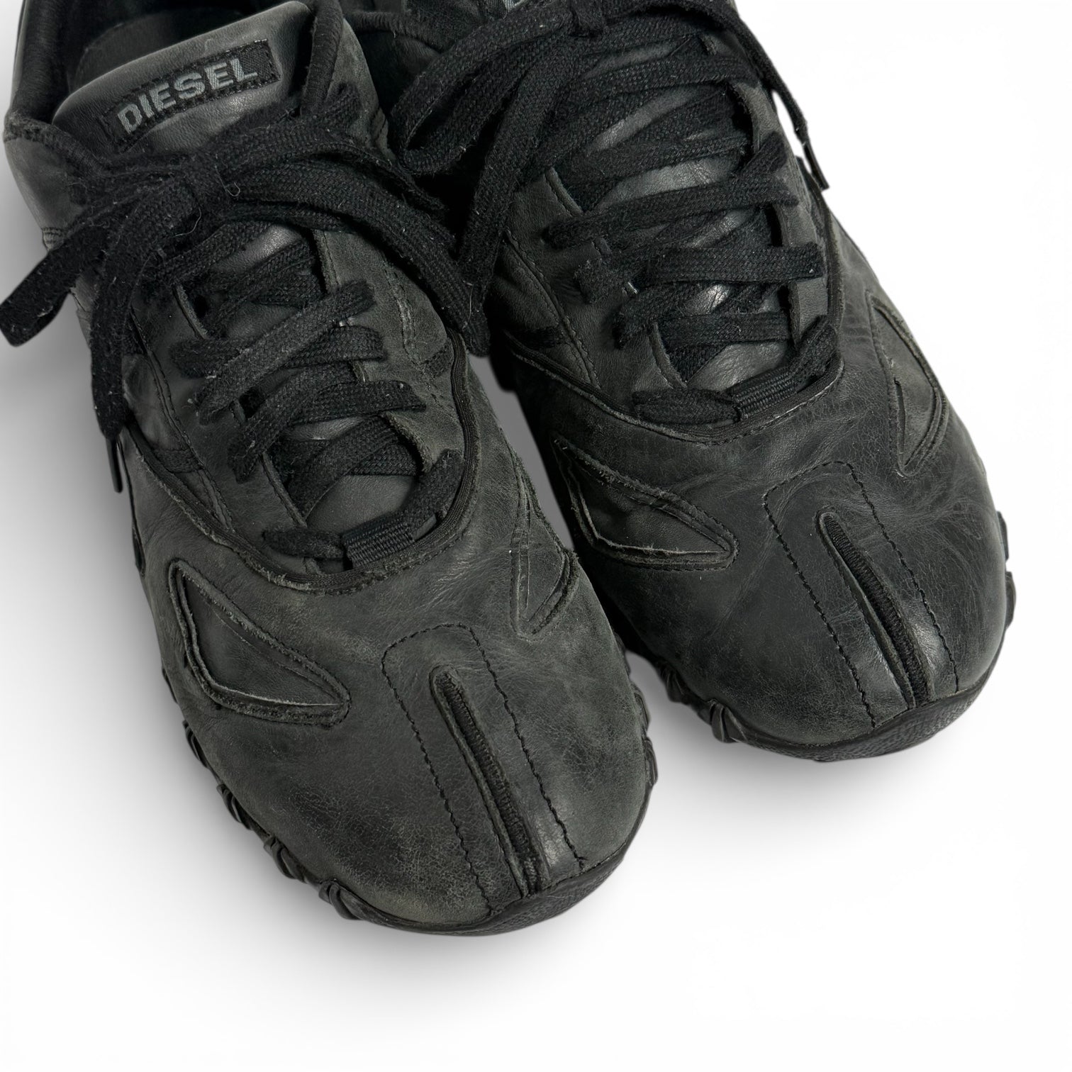 vintage diesel viking sneakers