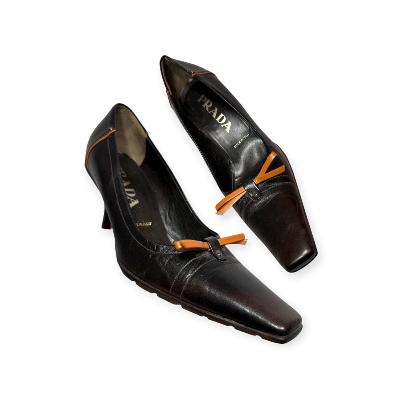 vintage prada black & brown leather bow pumps