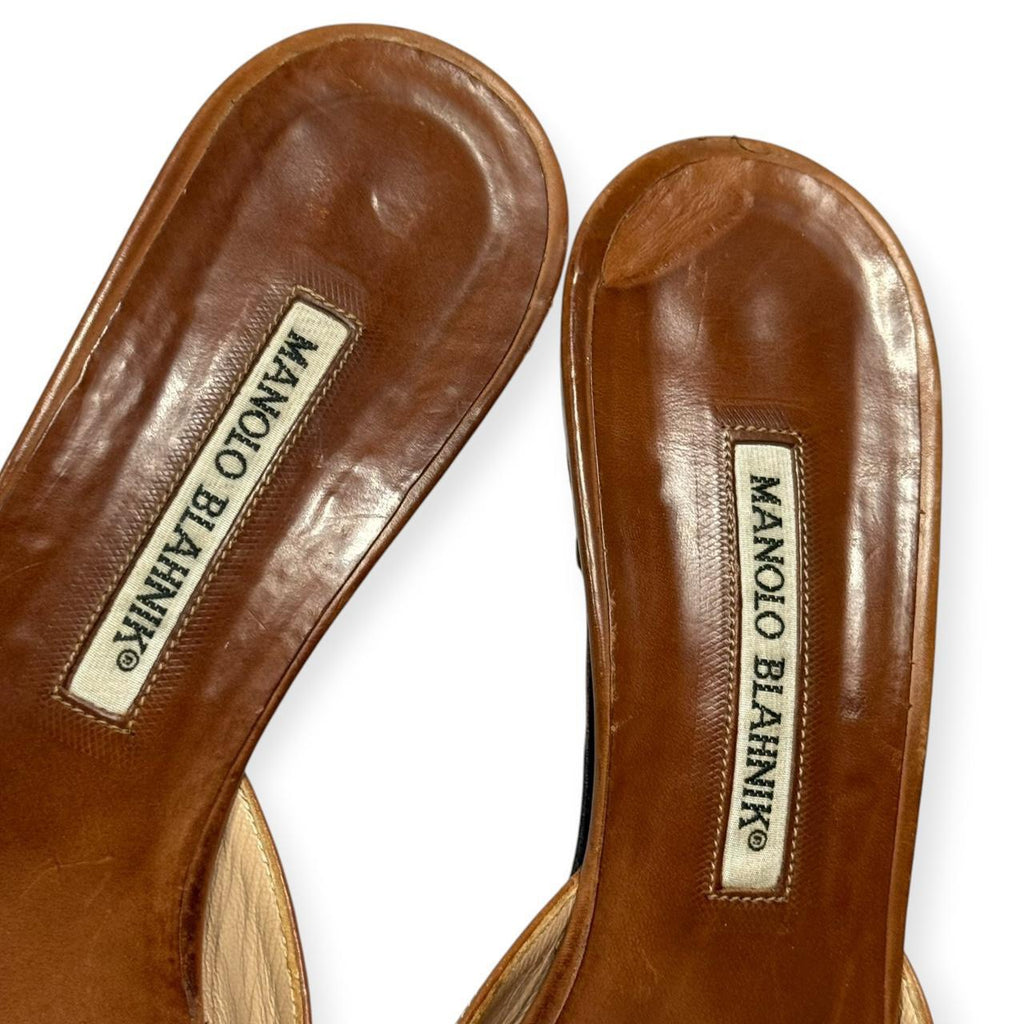 vintage manolo blahnik pointed toe mules